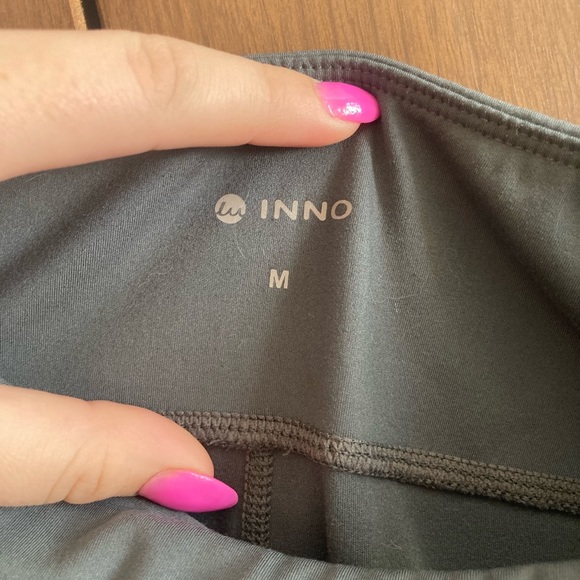 Size M grey flare leggings - Picture 4 of 4